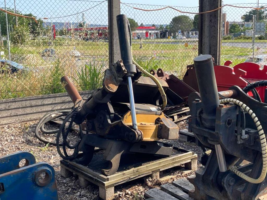 Engcon EC30 Photo 1