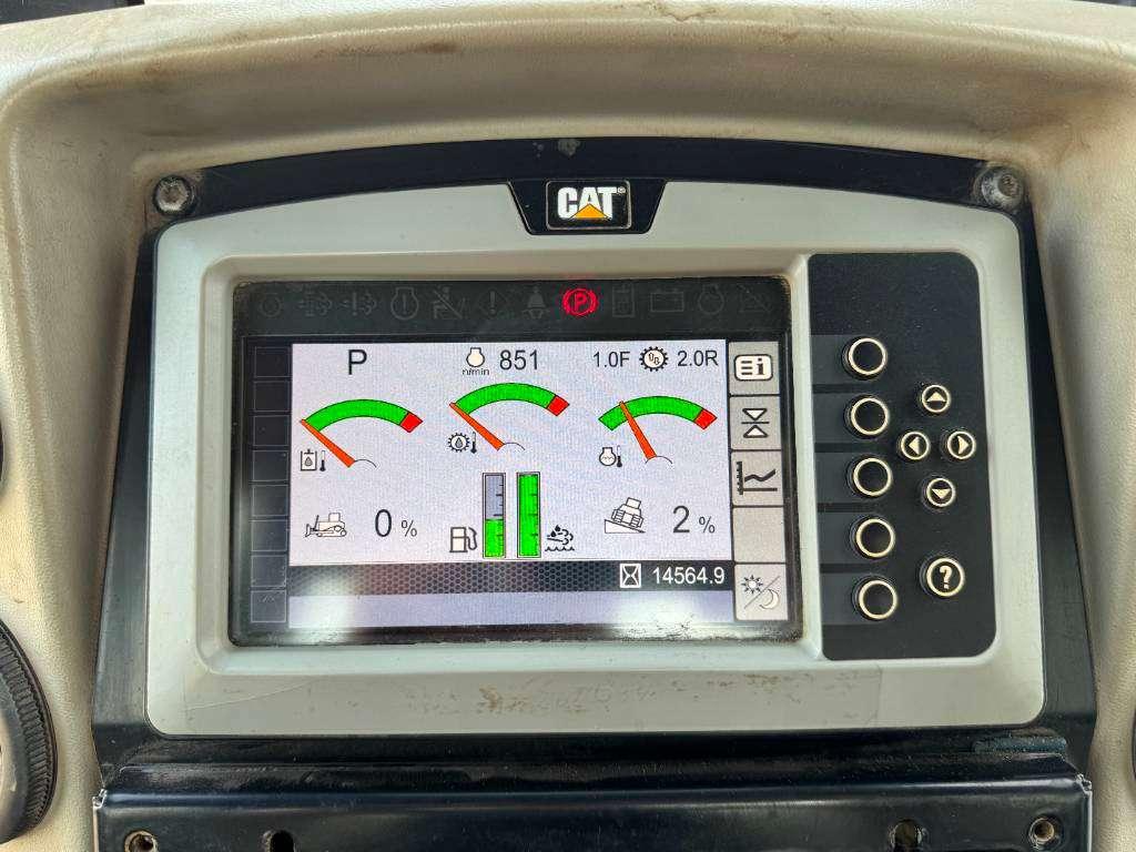 Caterpillar D6N LGP - German Machine / Folding Blade Photo 14