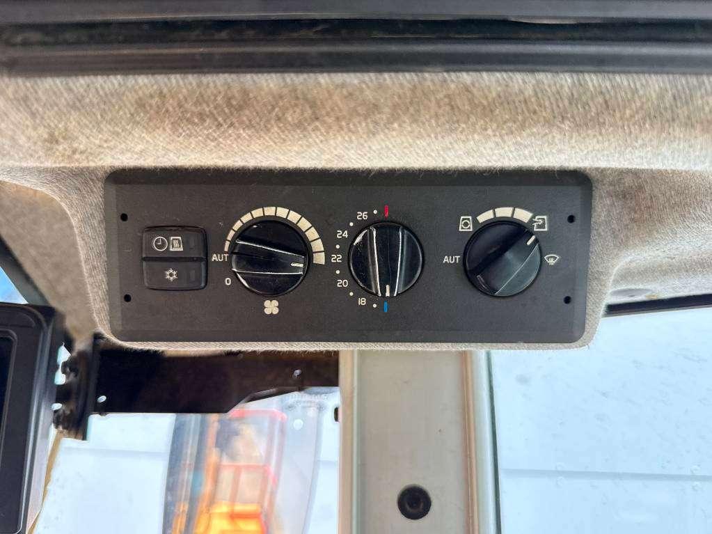 Volvo L180H - Automatic Greasing / Camera Photo 11