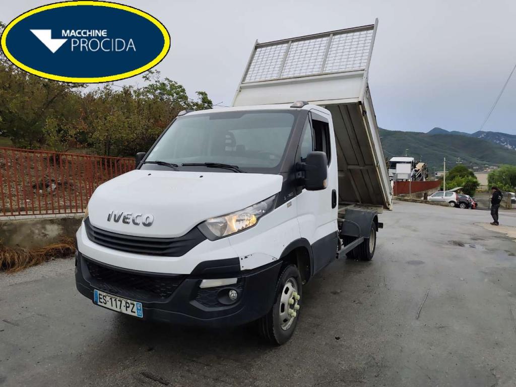 Iveco DAILY 35-140 Photo 1
