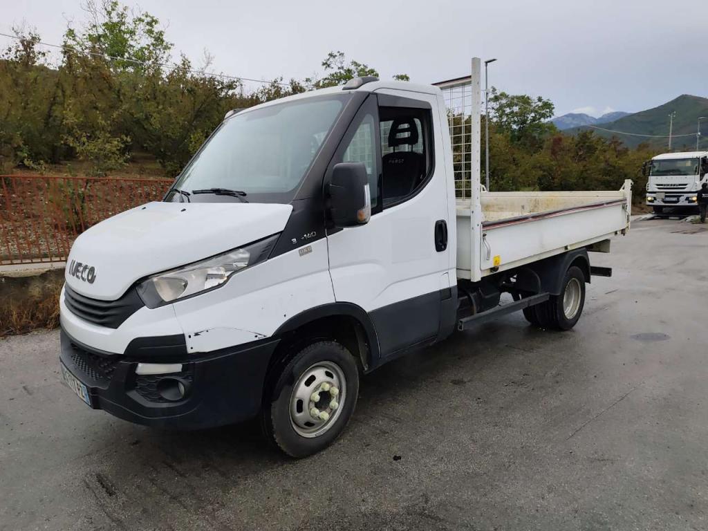 Iveco DAILY 35-140 Photo 19