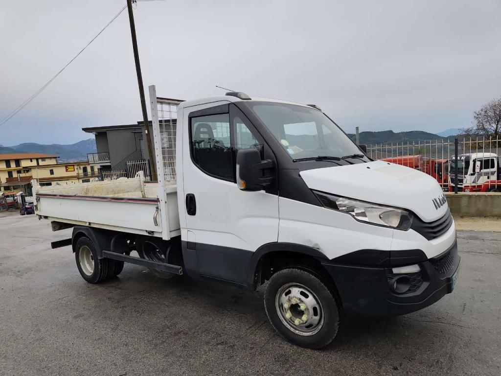 Iveco DAILY 35-140 Photo 5