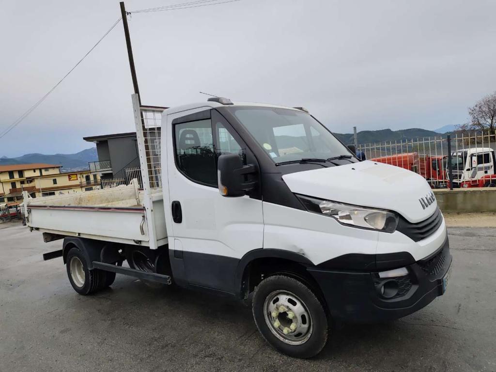 Iveco DAILY 35-140 Photo 8