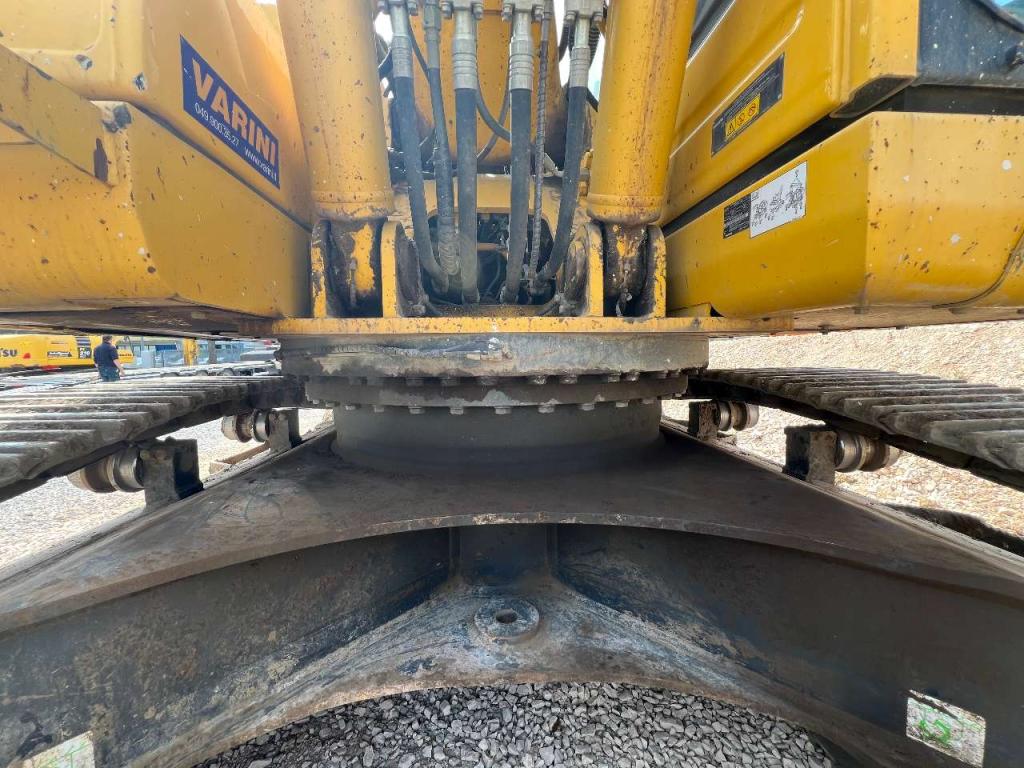 Komatsu PC290NLC-11E0 Photo 15