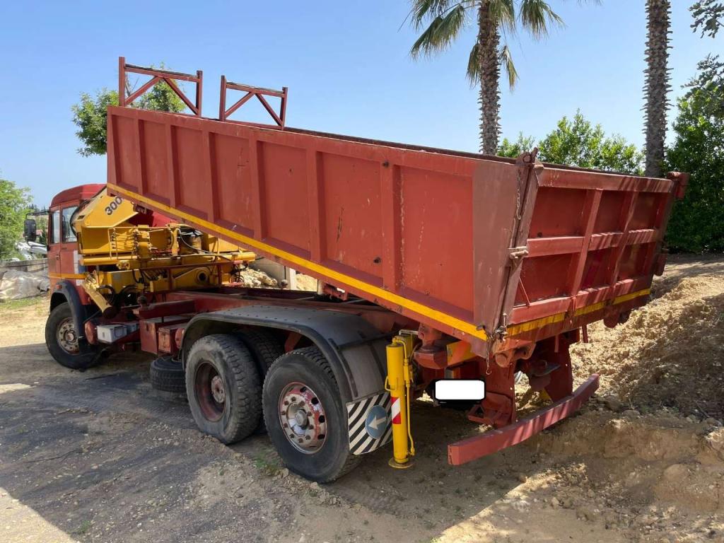 Fiat Iveco 180.26-B Photo 2