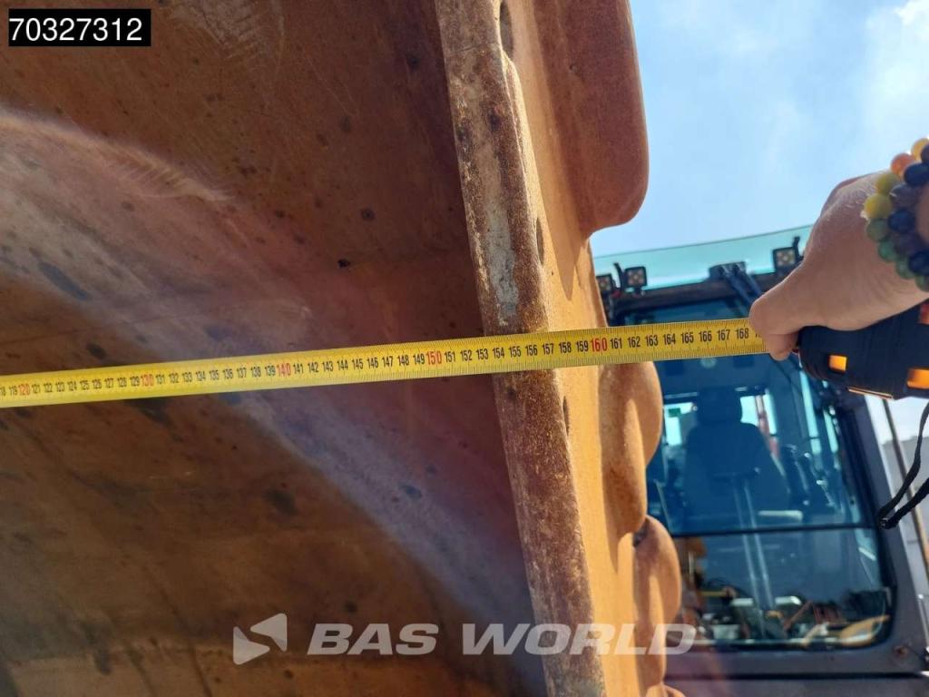 Volvo EC380 E L Photo 11