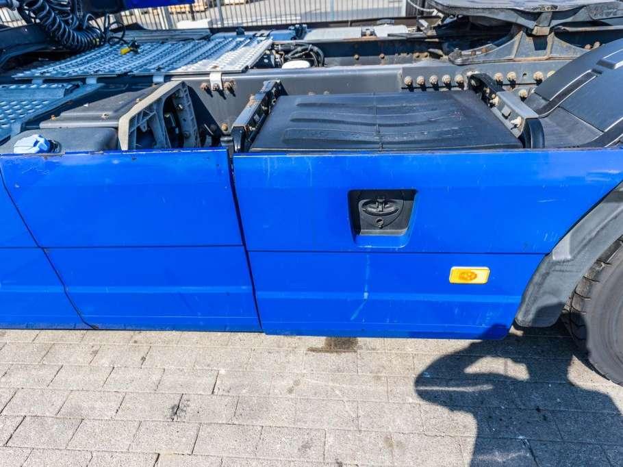 Volvo FH 420 Photo 12