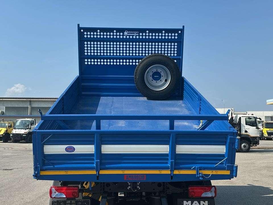 Man TGM 13.250 4x4 Photo 11