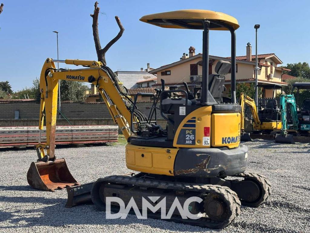 Komatsu PC26MR-3 Photo 4