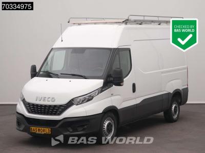 Iveco Daily 35S16 Automaat L2H2 3,5t Trekhaak LED Navi Airco Cruise Camera Imperiaal Euro6 L2 A/C Towbar en vente par BAS World B.V.
