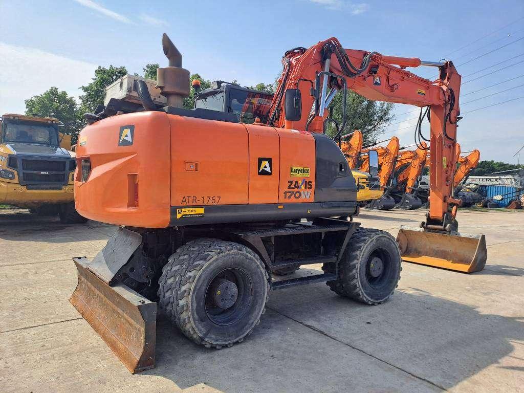 Hitachi ZX170W-5B Photo 4