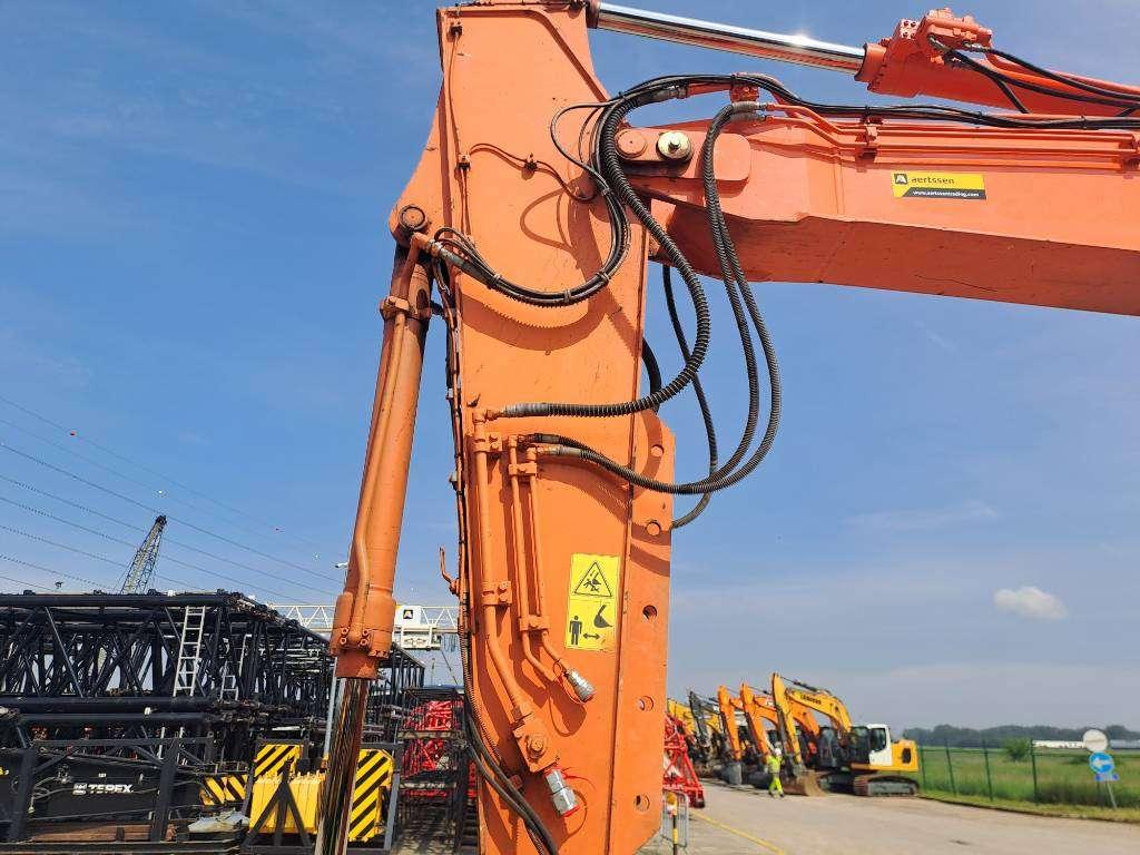 Hitachi ZX170W-5B Photo 8