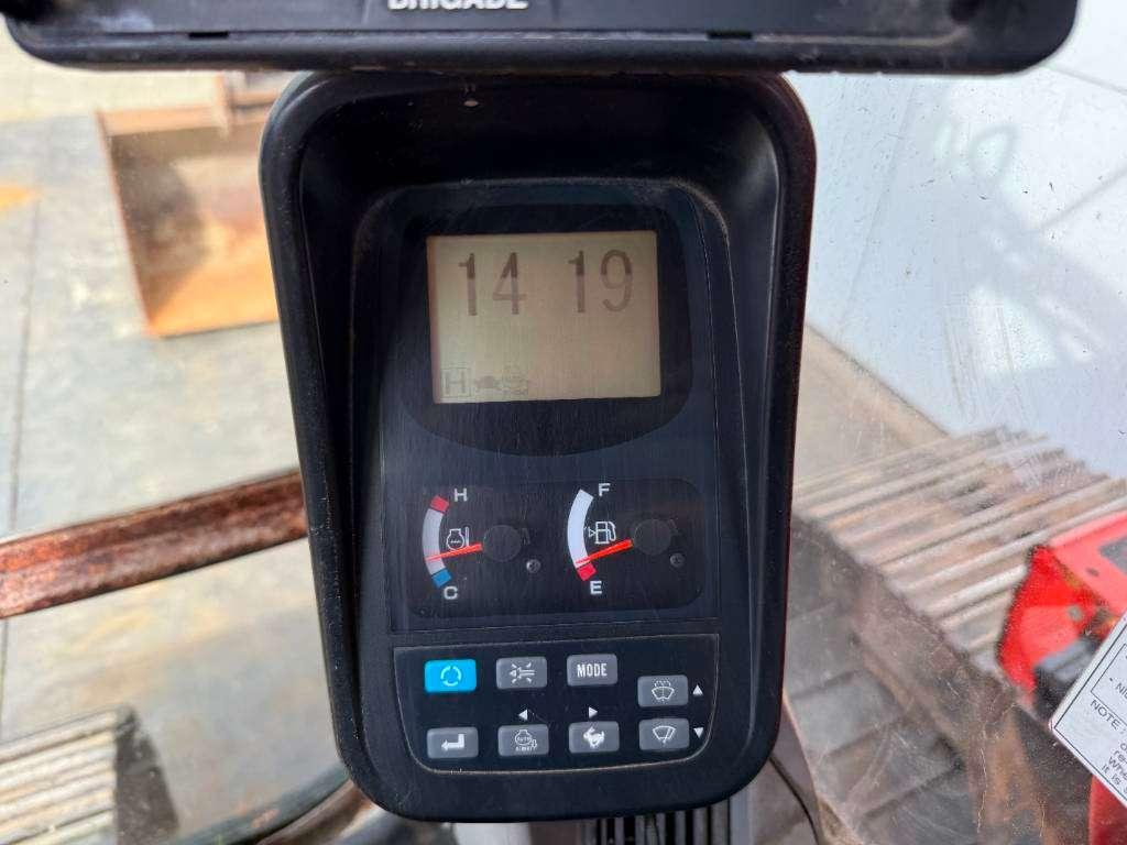 New Holland Kobelco E235B SR-2 - 360° Camera / Hammer lines Photo 16