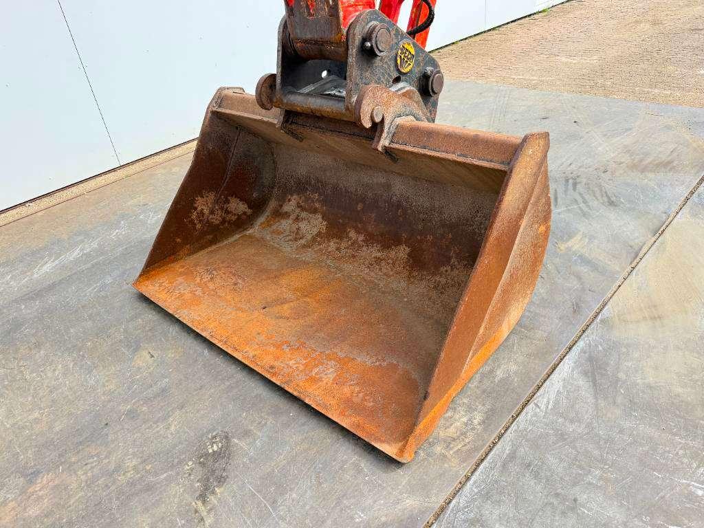 New Holland Kobelco E235B SR-2 - 360° Camera / Hammer lines Photo 23
