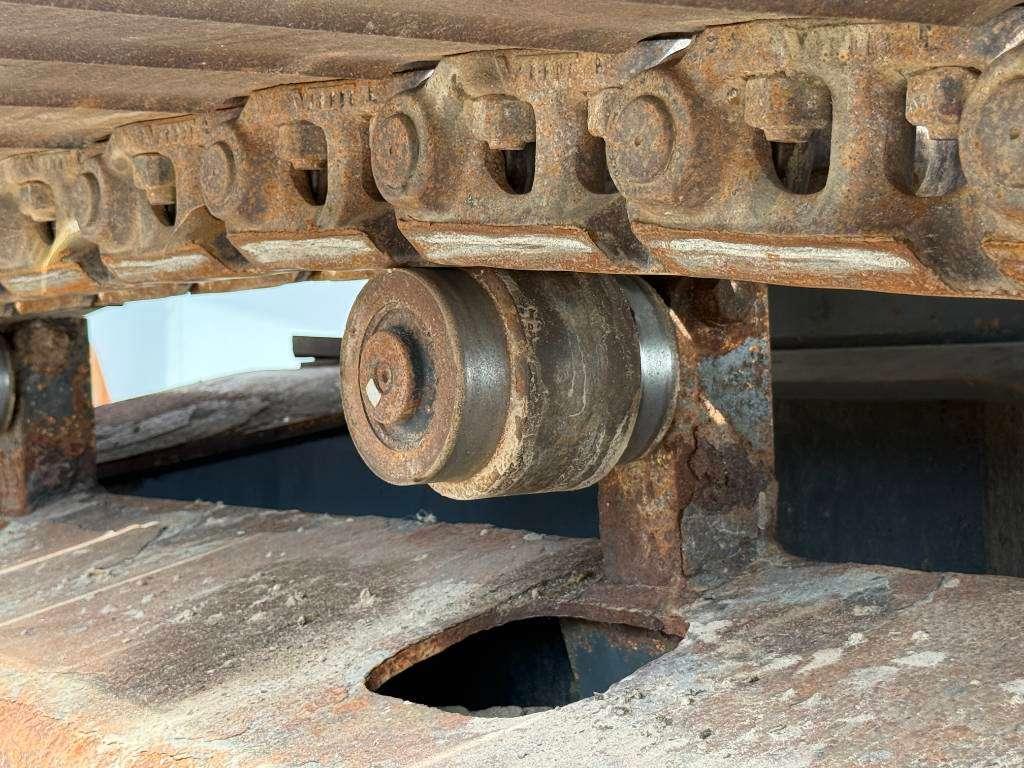 New Holland Kobelco E235B SR-2 - 360° Camera / Hammer lines Photo 27