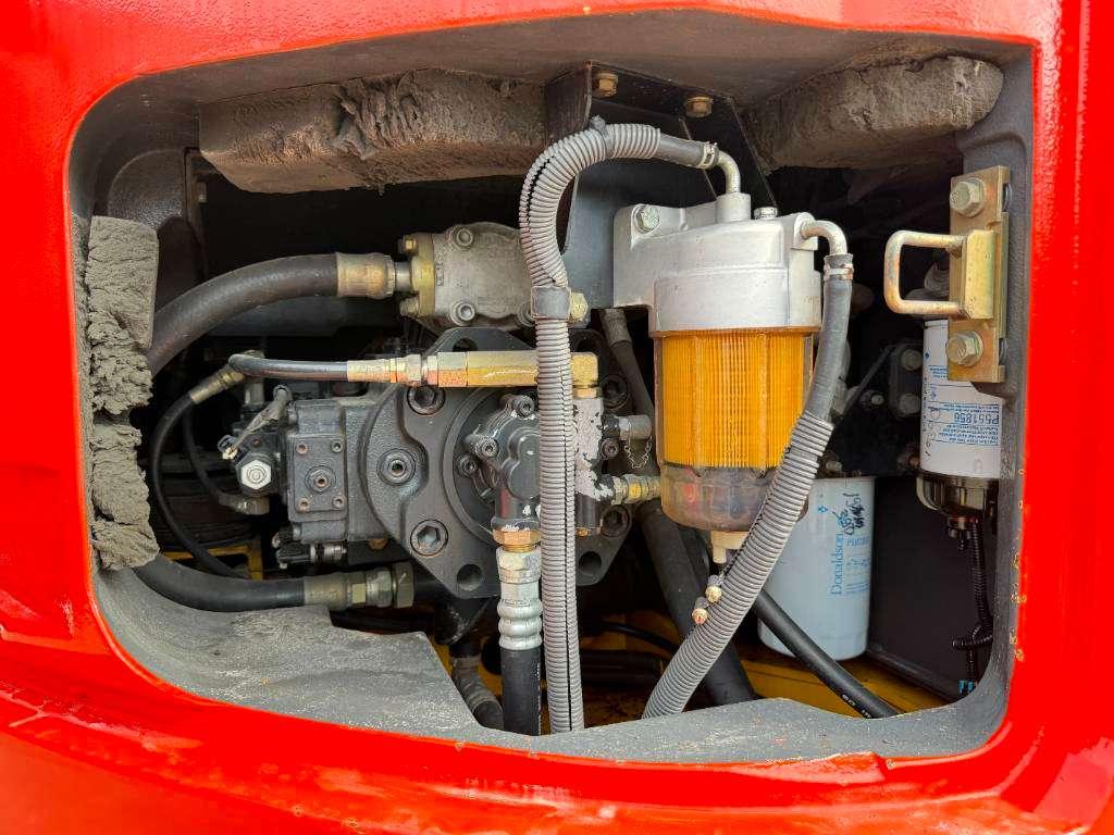 New Holland Kobelco E235B SR-2 - 360° Camera / Hammer lines Photo 30