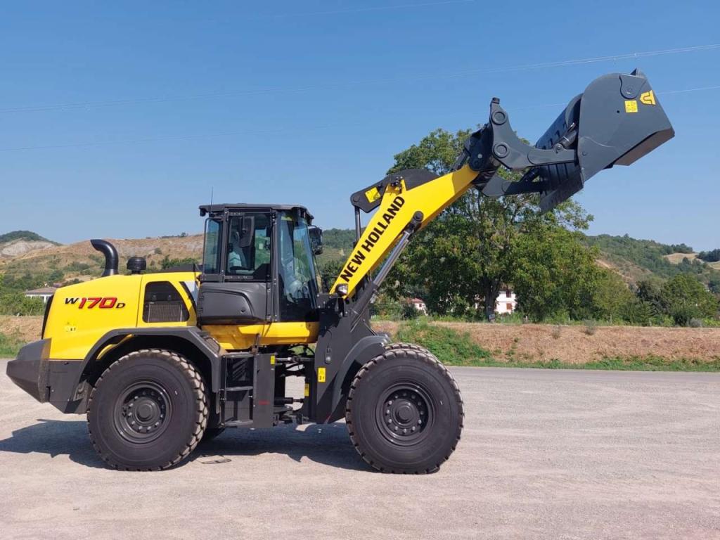 New Holland W170D Photo 3