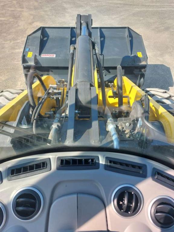 New Holland W170D Photo 8