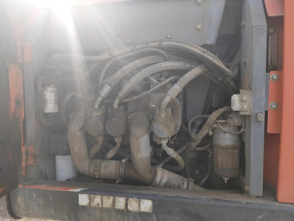Hitachi Zaxis ZX240N-5B Series Photo 6
