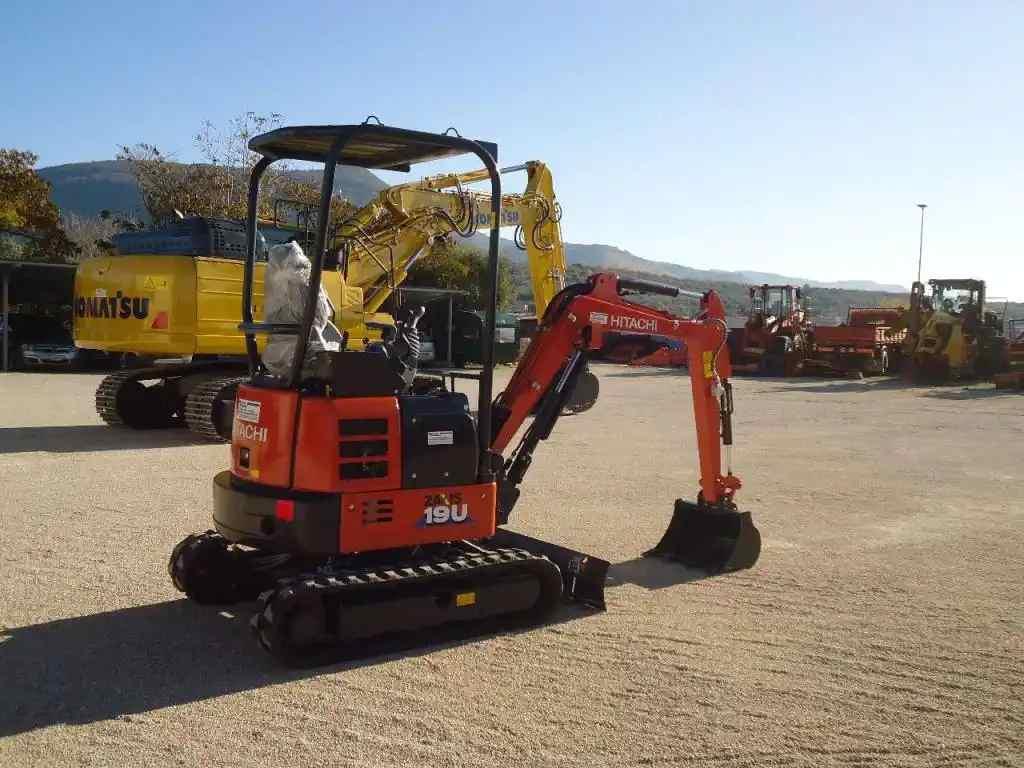 Hitachi ZX19U-6 YR Photo 8