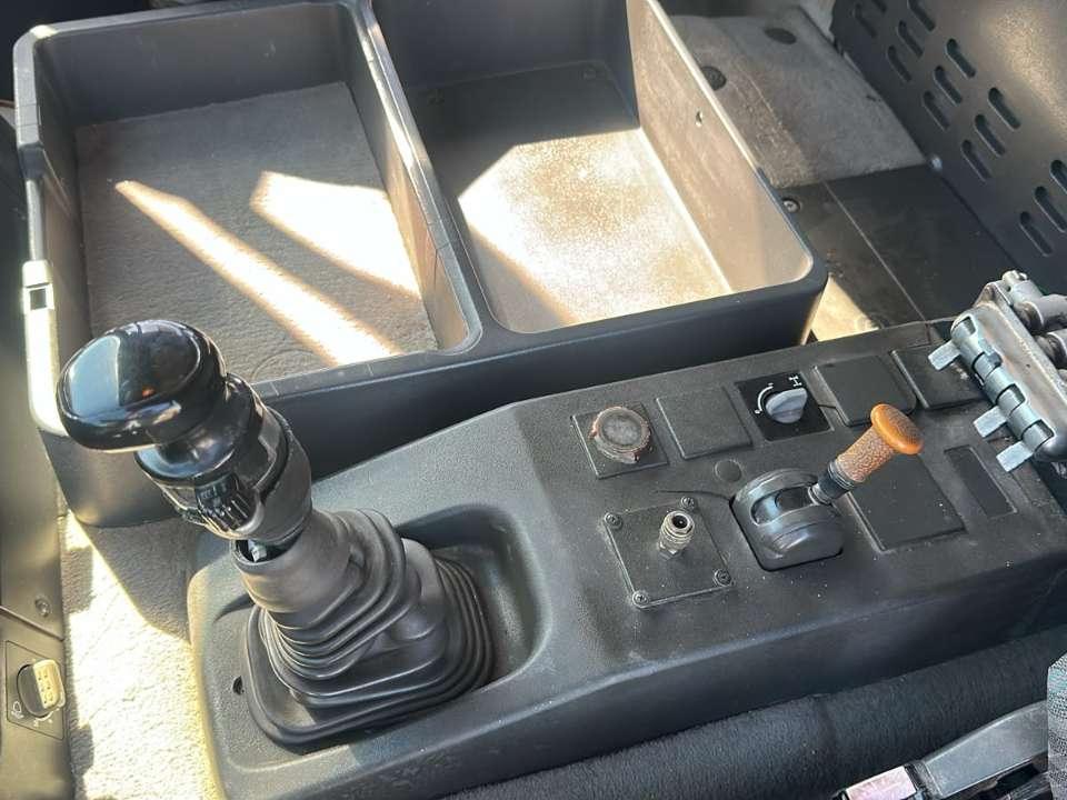 Iveco 240E38 Photo 14