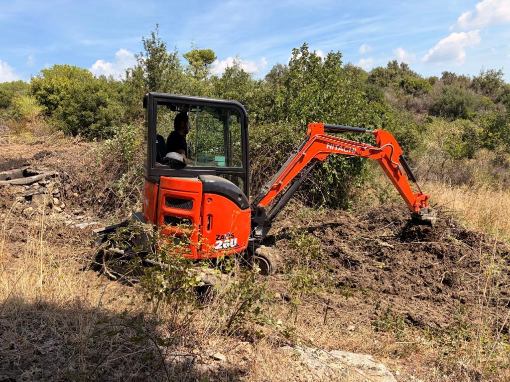 Hitachi Zx 26 U Photo 1