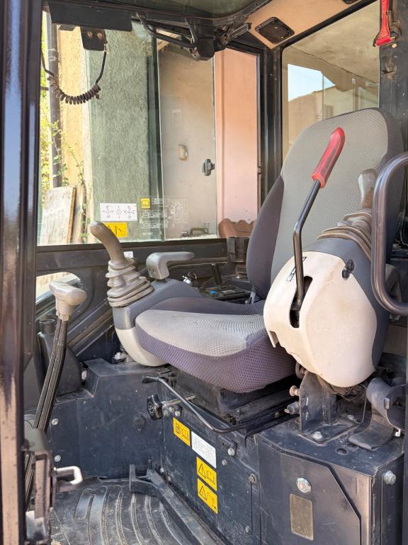 Hitachi Zx 26 U Photo 2