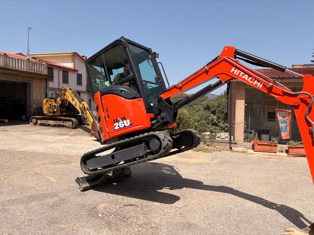 Hitachi Zx 26 U Photo 9