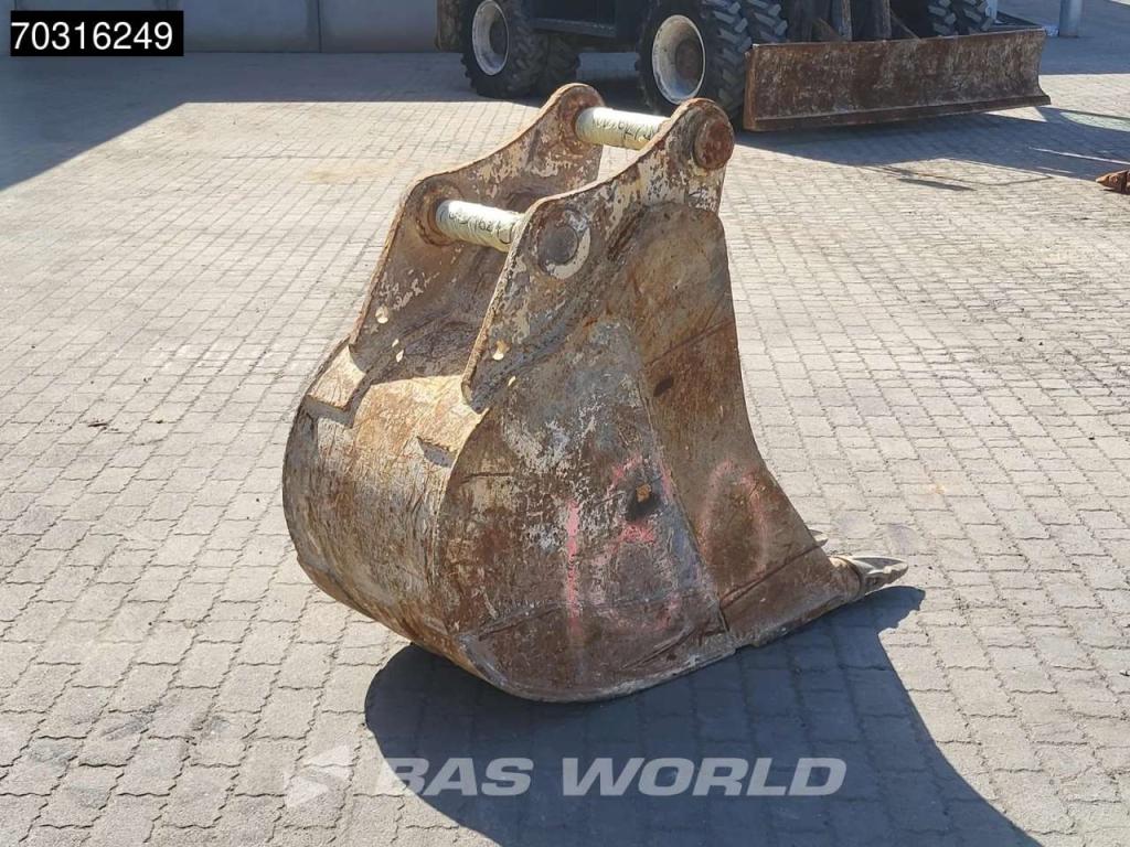 Komatsu PW180 -7E0 OUTRIGGERS + BLADE Photo 23