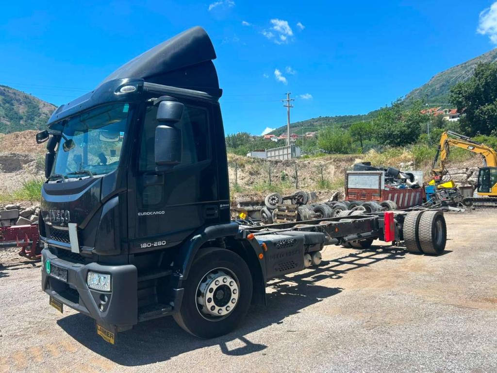 Iveco EUROCARGO 180-280 Photo 2