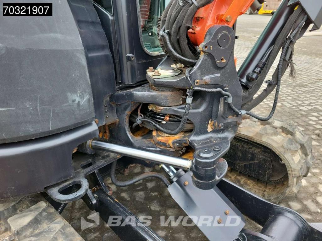 Kubota U50-5 Photo 16