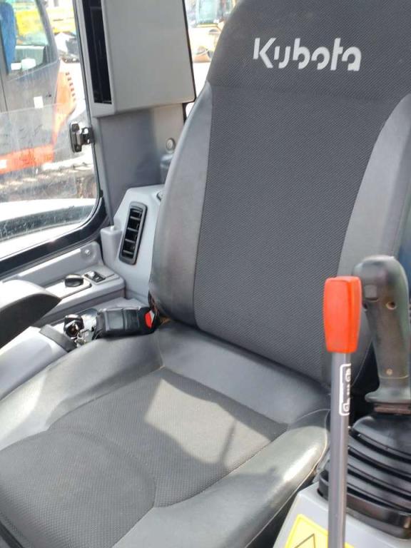 Kubota U55-4 Photo 4