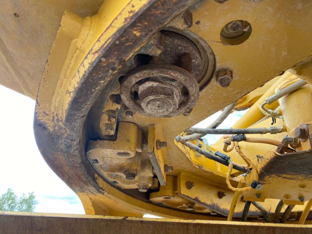 Caterpillar 140M Ripper + Pushblock Photo 13