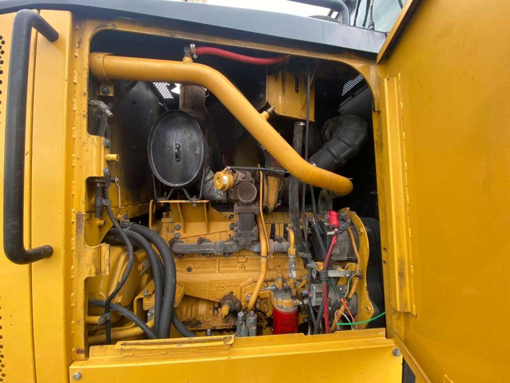 Caterpillar 140M Ripper + Pushblock Photo 14