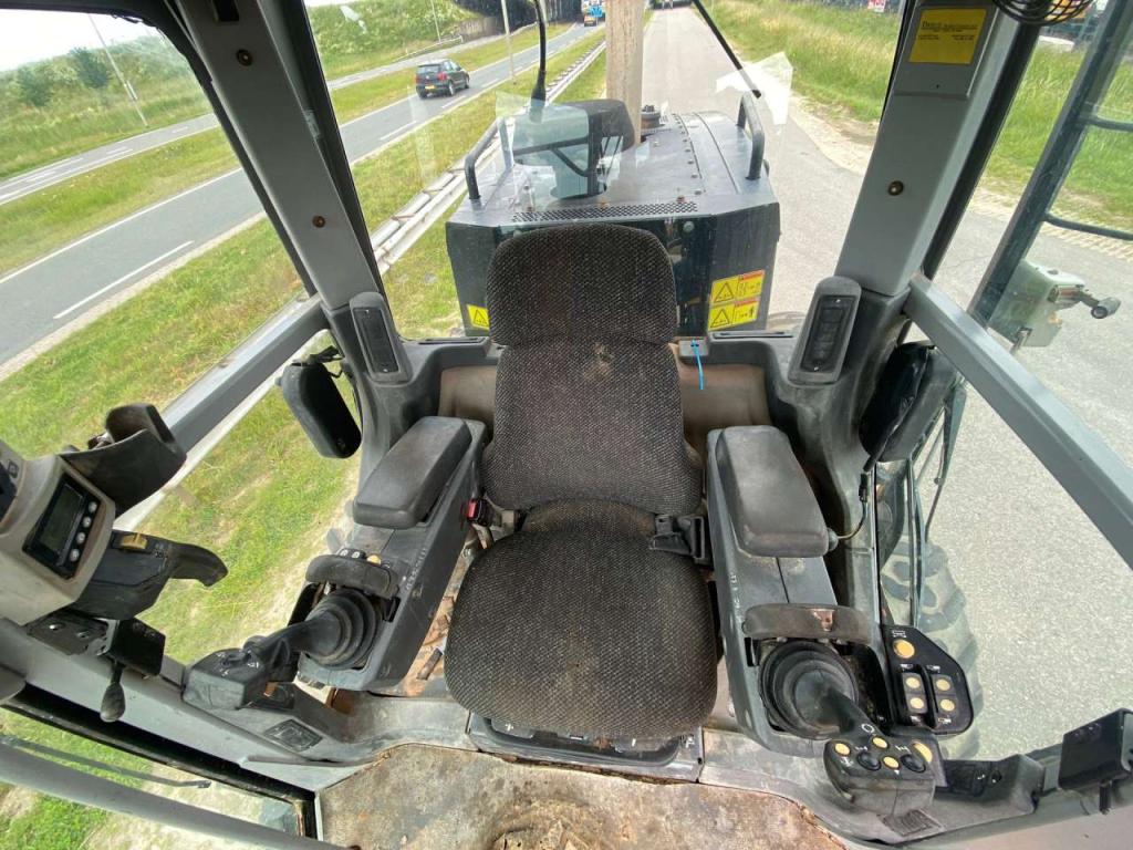 Caterpillar 140M Ripper + Pushblock Photo 17