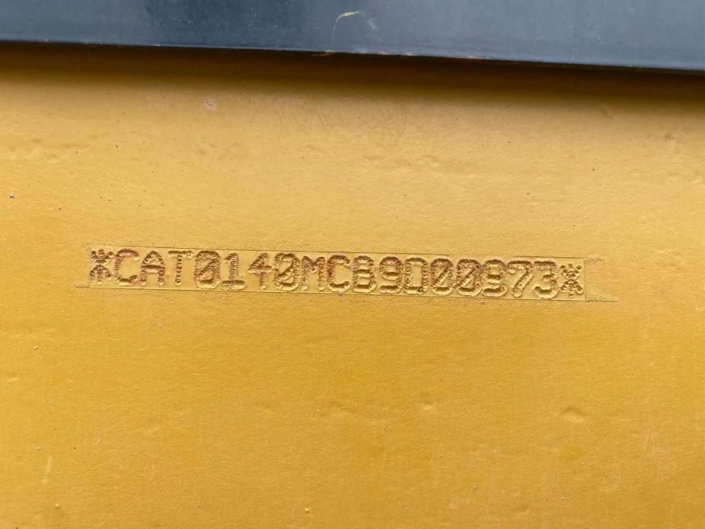 Caterpillar 140M Ripper + Pushblock Photo 23
