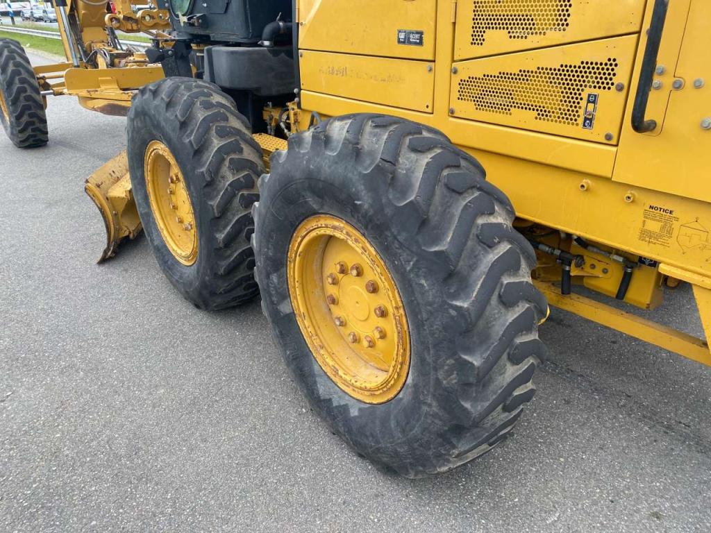 Caterpillar 140M Ripper + Pushblock Photo 9