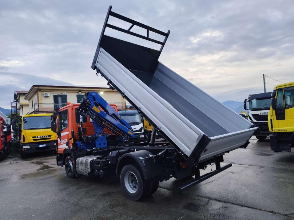 Iveco EUROCARGO 120-190L Photo 3