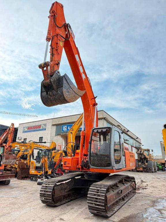 Fiat Kobelco EX235 Photo 1