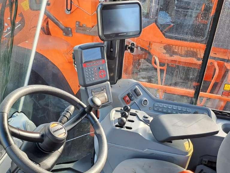 Doosan DL320-7 Photo 12