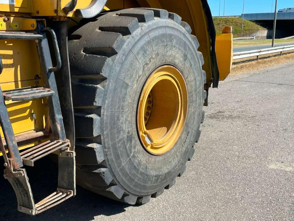 Caterpillar 966K Photo 12