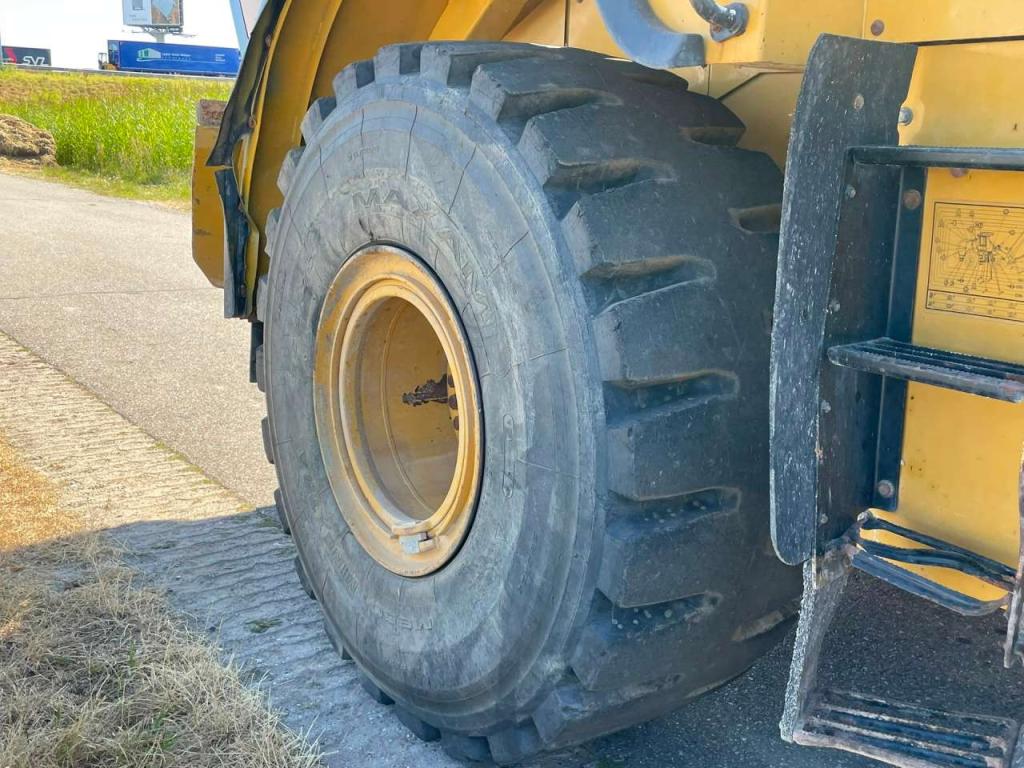 Caterpillar 966K Photo 14