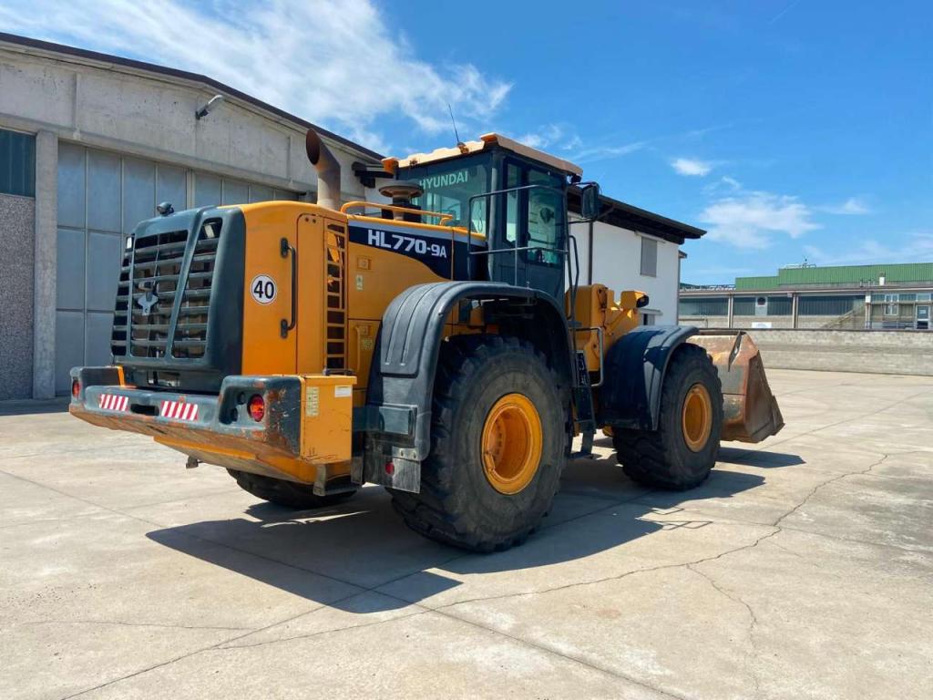 Hyundai HL 770-9A Photo 3
