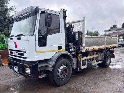 Iveco 180E28 Ribaltabile + Gru 43 q.li en vente par G.M. Service srl
