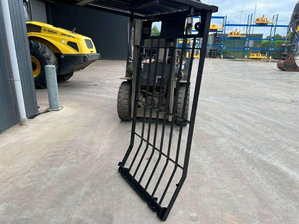 Caterpillar 318C Guard Photo 3