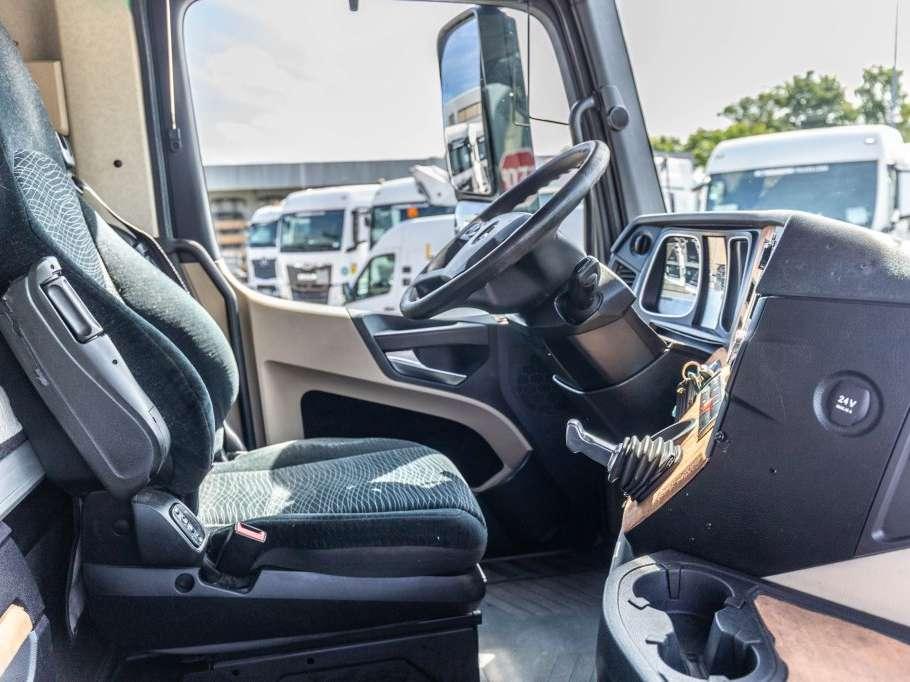 Mercedes-Benz ACTROS 1845 LS Photo 12