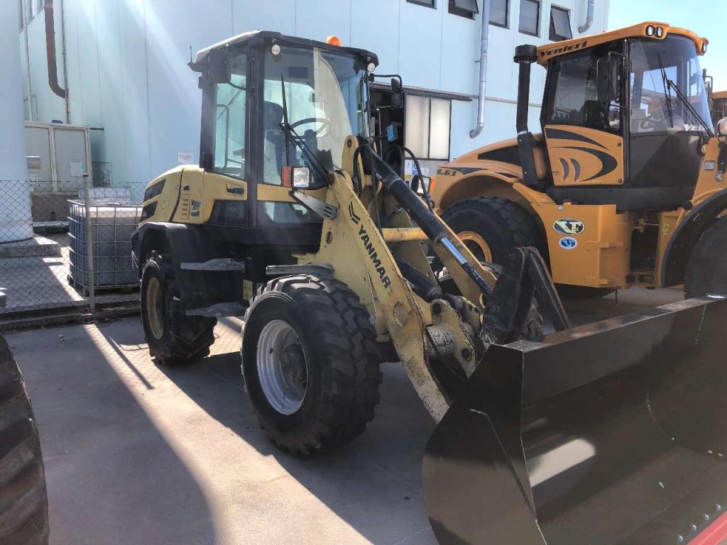 Yanmar V 100 Photo 4