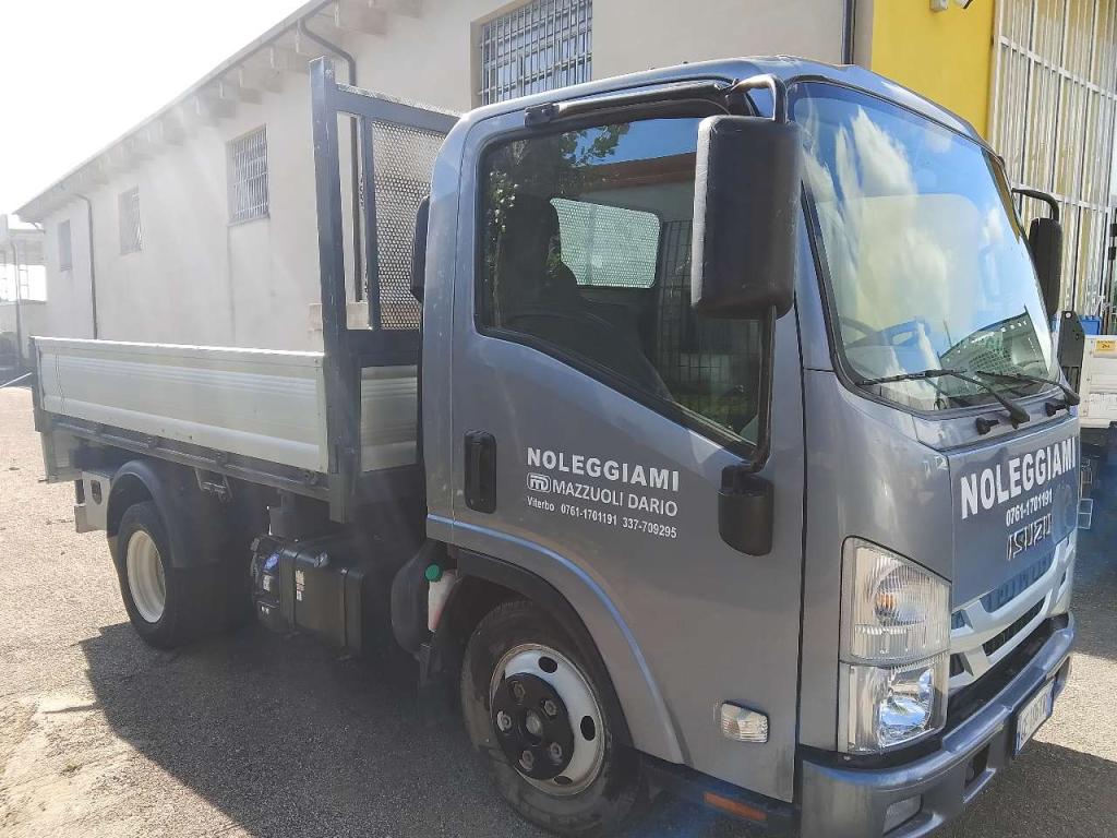 Isuzu N1R 87A Photo 1