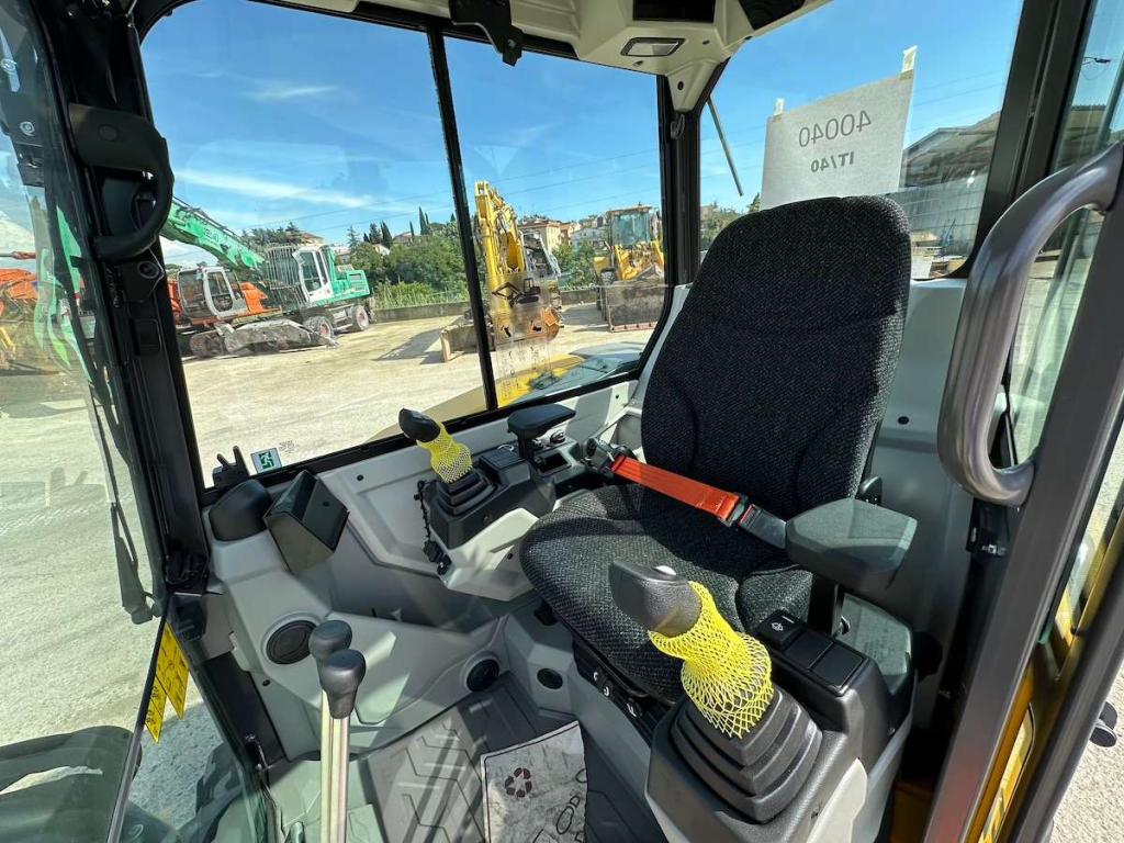 Volvo ECR40F Photo 8