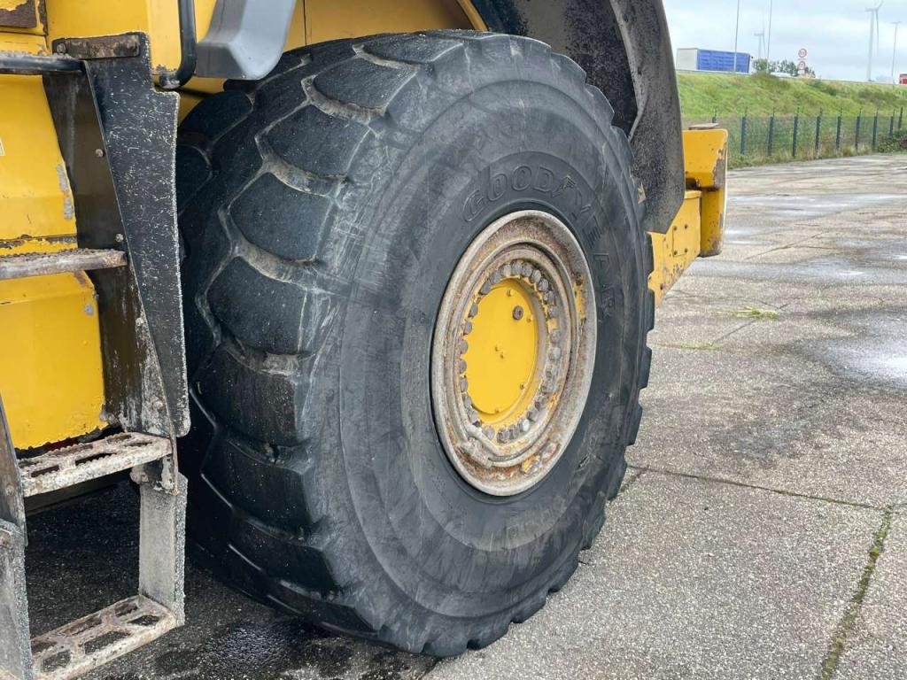 Caterpillar 980M | New Bucket Photo 13